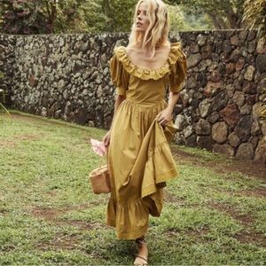 Doen Lupine dress in oregano.